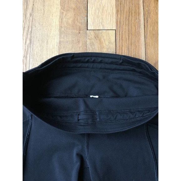 Lululemon Home Stretch Crop 19” Medium Rise Size 4 - Picture 4 of 7